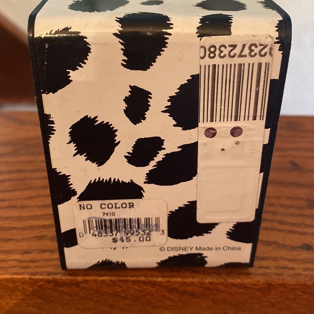 🦊 one of a kind RARE 102 Dalmatians watch. - Picture 3 of 6